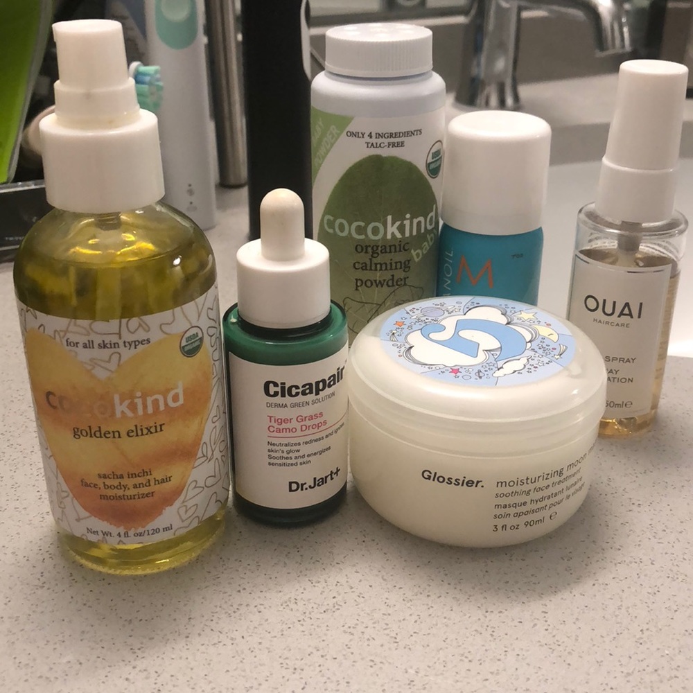 Random skincare + makeup bundle